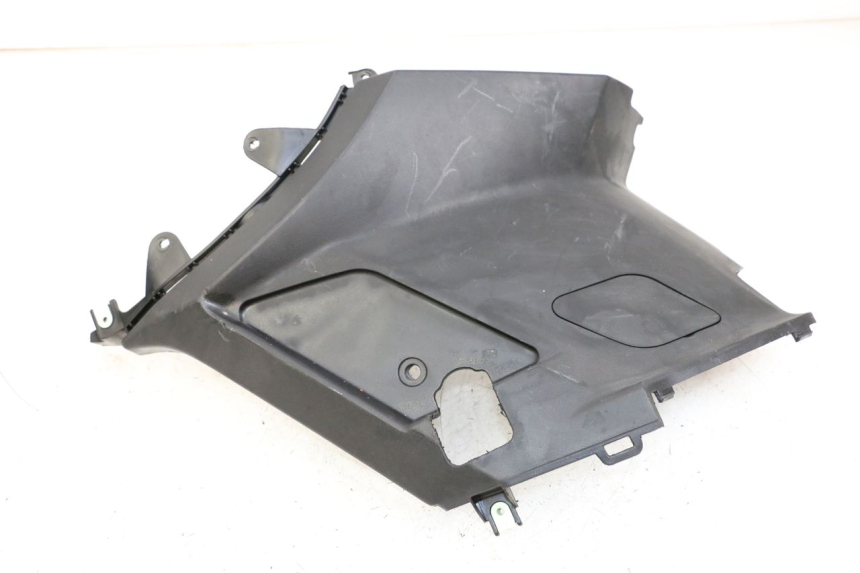 photo de RIGHT UNDERSEAT PANEL PEUGEOT STREETZONE 2T 50 (2014 - 2019) - Main view
