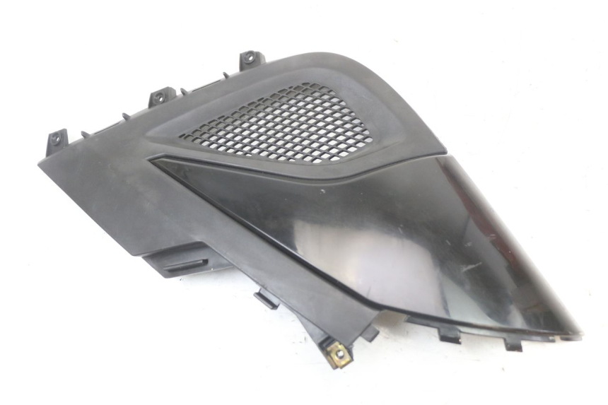 photo de RIGHT UNDERSEAT PANEL KYMCO SUPER 8 125 (2008 - 2015) - Main view