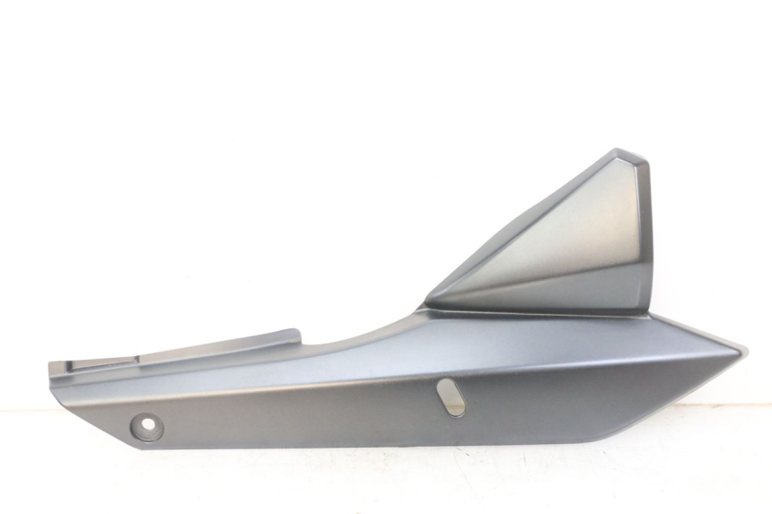 photo de RIGHT UNDERSEAT PANEL SUZUKI GSX F GSXF 650 (2007 - 2015) - Main view