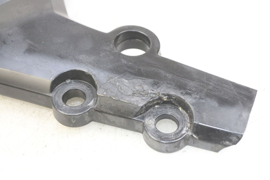 photo de RIGHT SIDE SEAT COVER SYM WOLF SB 125 (2011 - 2018) - Surface and material condition