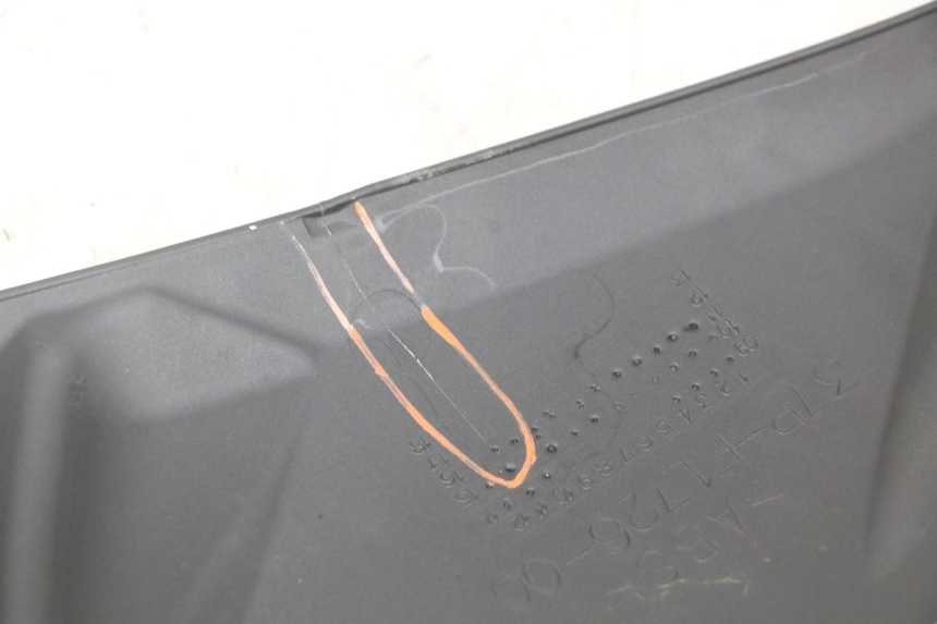 photo de RIGHT SIDE SEAT COVER YAMAHA X-MAX XMAX 125 (2010 - 2013) - Component detail