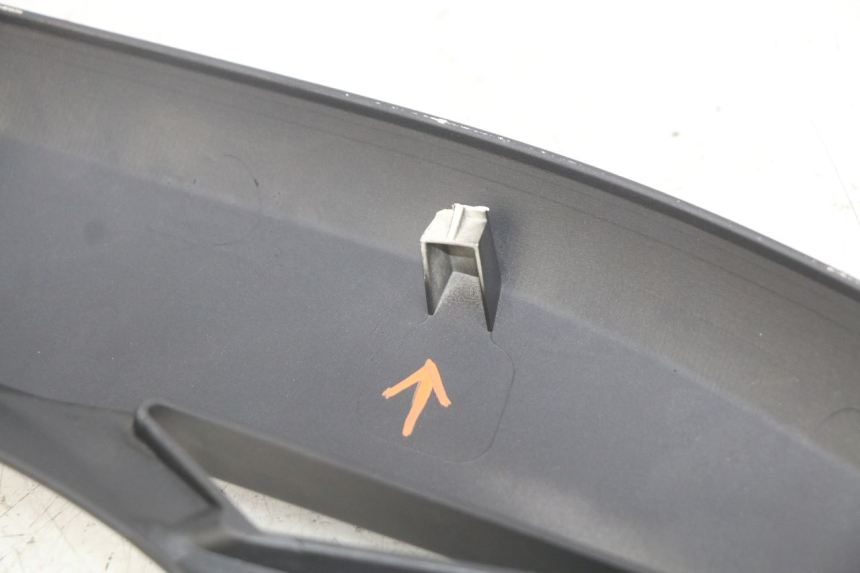 photo de RIGHT SIDE SEAT COVER YAMAHA X-MAX XMAX 125 (2010 - 2013) - Product overview