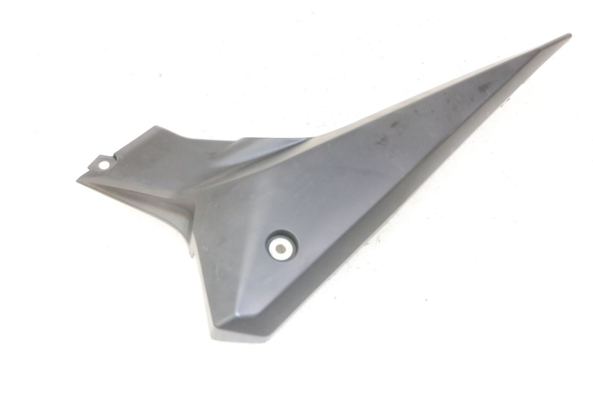 photo de RIGHT UNDERSEAT PANEL YAMAHA XJ6 ABS 600 (2008 - 2016) - Product overview