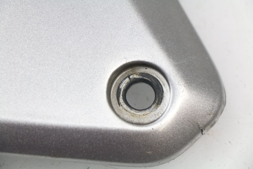 photo de RIGHT UNDERSEAT PANEL HONDA XLV TRANSALP 650 (2005 - 2007) - Component detail