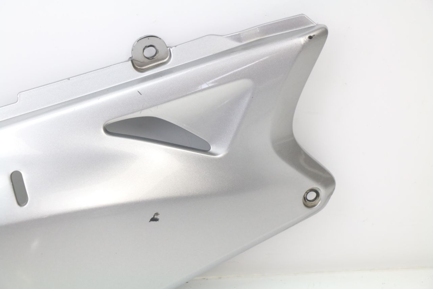 photo de RIGHT UNDERSEAT PANEL HONDA XLV TRANSALP 650 (2005 - 2007) - Additional view of the item