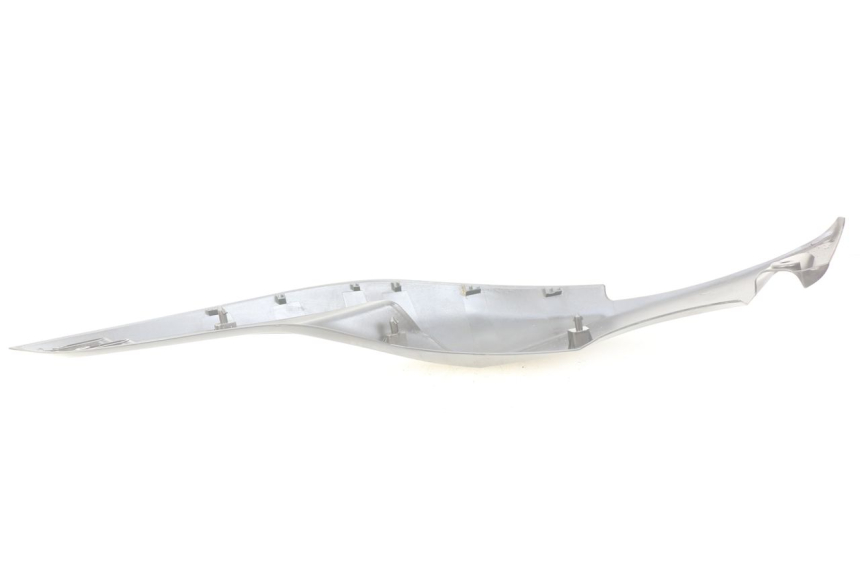 photo de RIGHT SIDE SEAT COVER YAMAHA XP T-MAX TMAX ABS 500 (2004 - 2007) - Checked used part