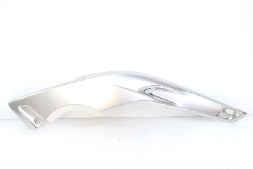 photo de RIGHT UNDERSEAT PANEL YAMAHA XP T-MAX TMAX 500 (2004 - 2007) - Main view