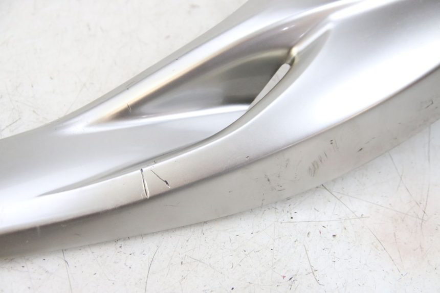 photo de RIGHT UNDERSEAT PANEL YAMAHA XP T-MAX TMAX 500 (2004 - 2007) - Component detail