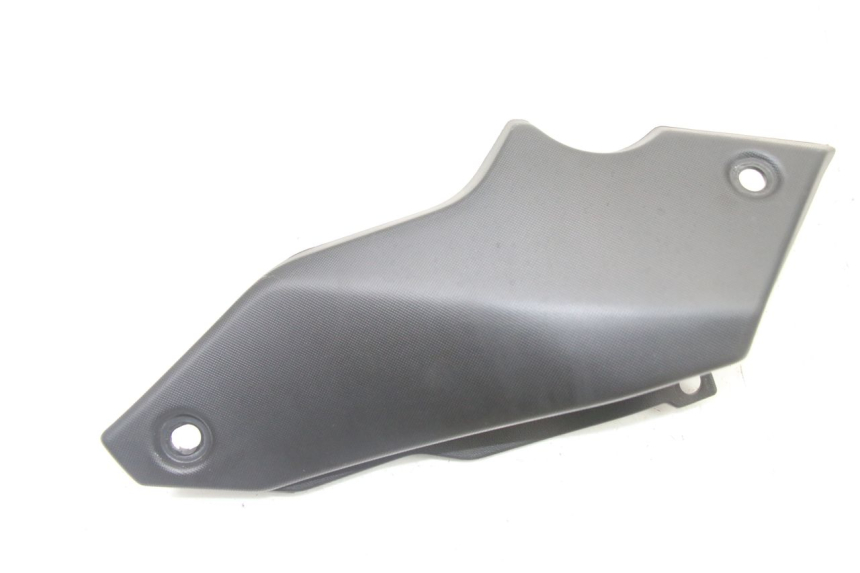 photo de RIGHT UNDERSEAT PANEL YAMAHA TRACER 7 700 (2020 - 2024) - Main view