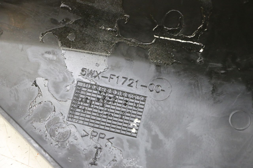 photo de RIGHT UNDERSEAT PANEL YAMAHA TZR 50 (2008 - 2016) - Component detail