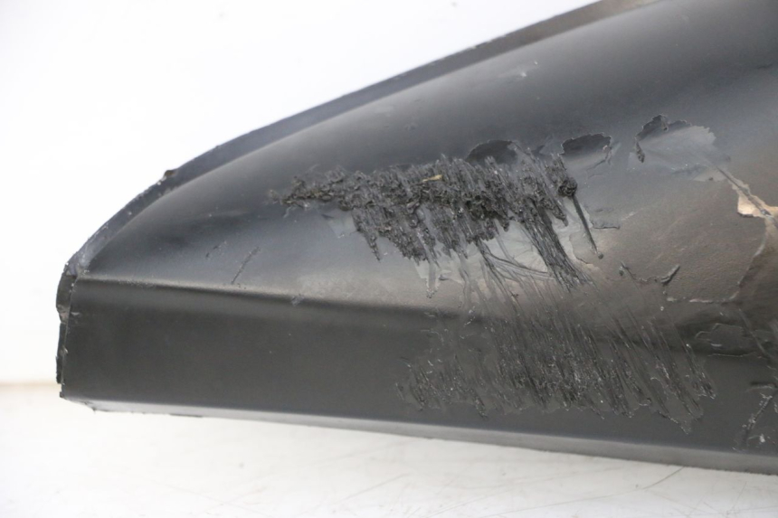 photo de RIGHT UNDERSEAT PANEL YAMAHA TZR 50 (2008 - 2016) - Distinctive features