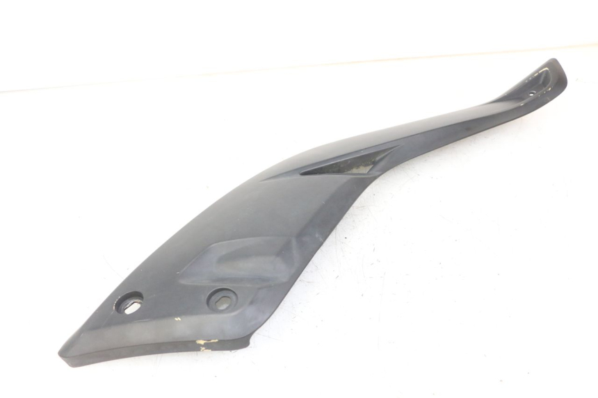 photo de RIGHT UNDERSEAT PANEL YAMAHA X-MAX XMAX ABS 250 (2010 - 2014) - Component detail