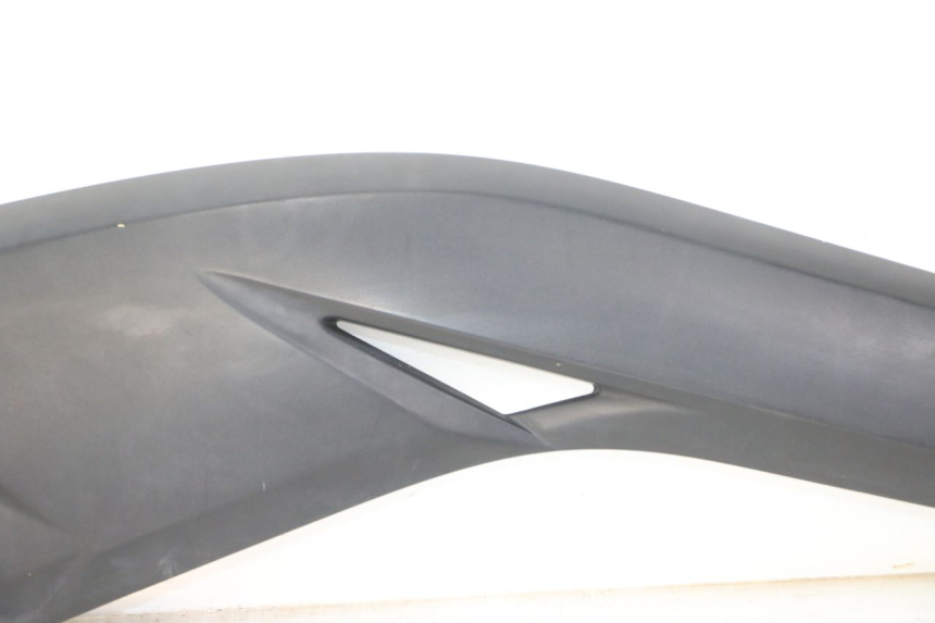 photo de RIGHT UNDERSEAT PANEL YAMAHA X-MAX XMAX ABS 250 (2010 - 2014) - Additional view of the item