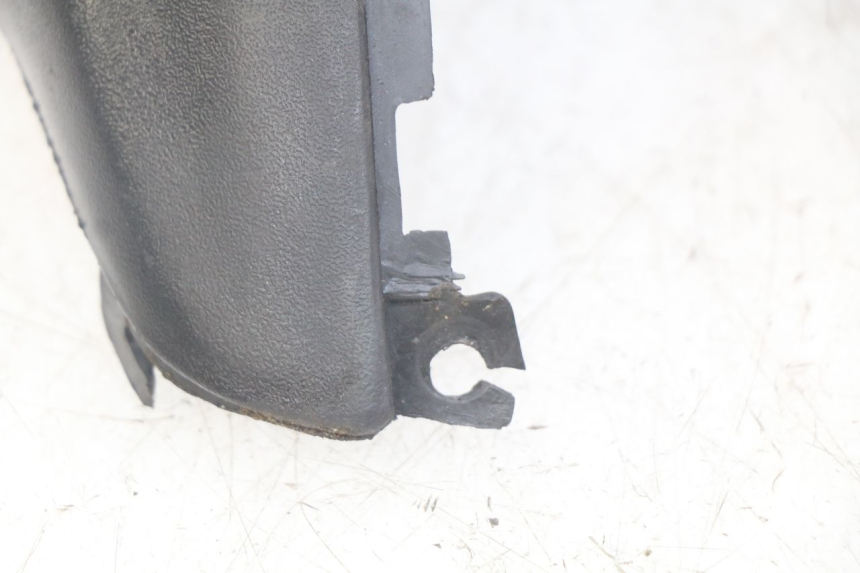 photo de UNDERSEAT COVER KEEWAY F-ACT FACT 50 (2006 - 2011) - Technical close-up