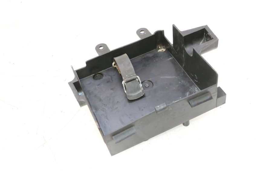 photo de UNDERSEAT PANEL YAMAHA FJR 1300 (2001 - 2005) - Alternative perspective