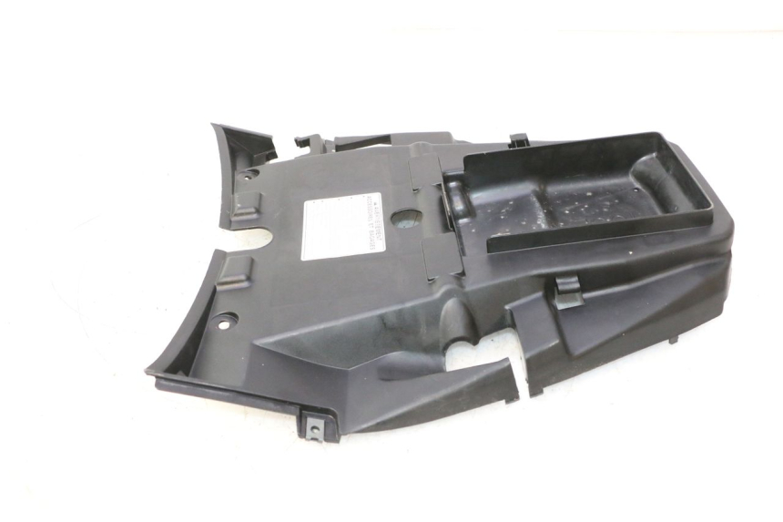 photo de UNDERSEAT PANEL HONDA FJS SILVER WING SILVERWING 400 (2005 - 2008) - Technical close-up