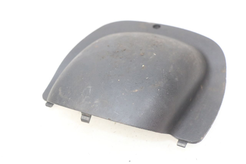 photo de UNDERSEAT COVER PIAGGIO FLY 2T 50 (2004 - 2017) - Zoom on usage condition