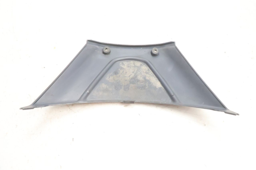 photo de UNDERSEAT COVER PIAGGIO FLY 2T 50 (2004 - 2017) - Fixing points details