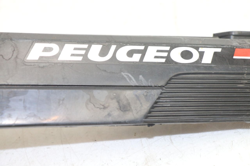 photo de LEFT UNDERSEAT PANEL PEUGEOT 103 SPX CLIP 50 (1989 - 1992) - Alternative perspective
