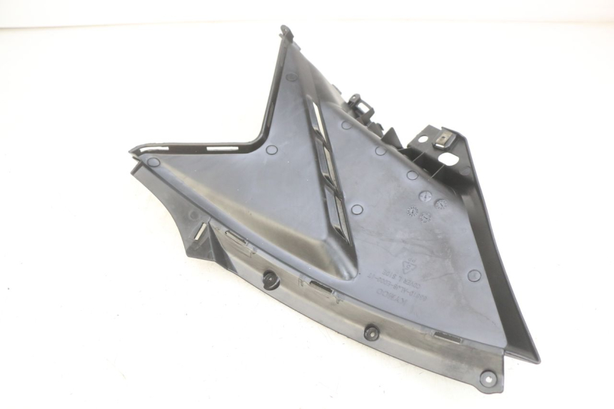 photo de LEFT UNDERSEAT COVER KYMCO AGILITY 16+ 4T 50 (2018 - 2023) - Component detail