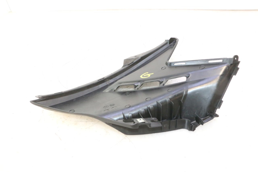 photo de LEFT UNDERSEAT PANEL KYMCO AGILITY CITY 16P 125 (2015 - 2024) - Surface and material condition