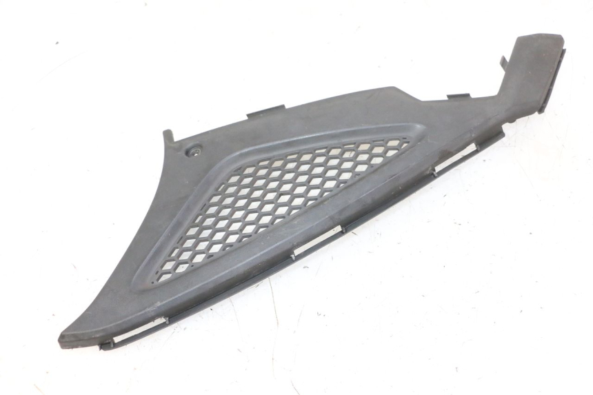 photo de LEFT UNDERSEAT PANEL KYMCO AGILITY NAKED RENOUVO 2T 50 (2011 - 2018) - Component detail