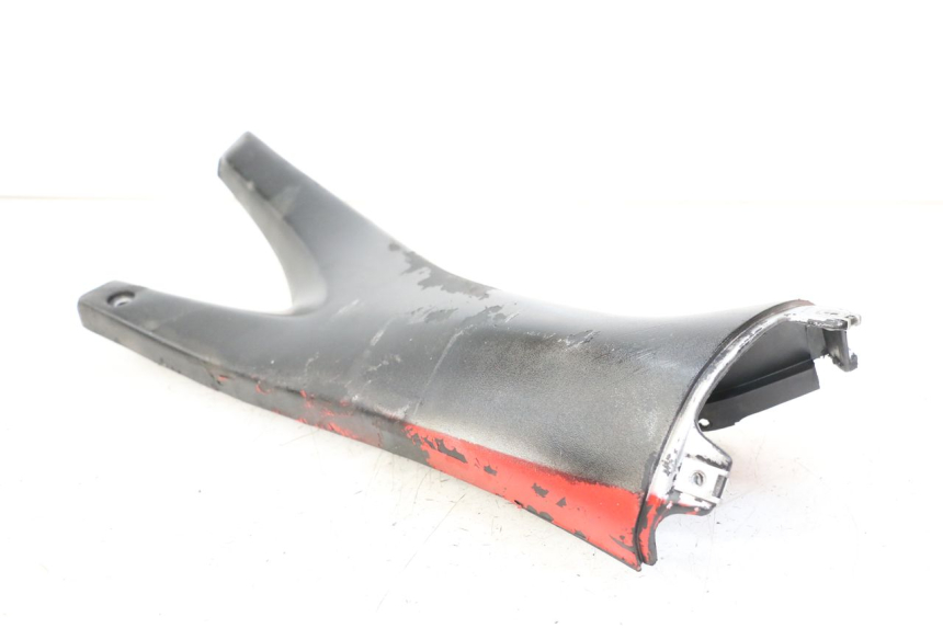photo de LEFT UNDERSEAT PANEL APRILIA RS 50 (1999 - 2005) - Zoom on usage condition