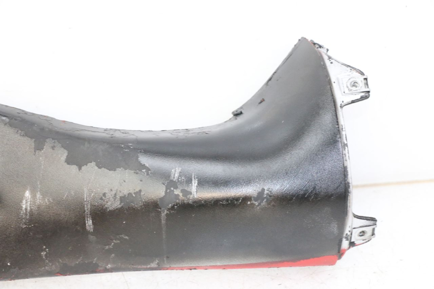 photo de LEFT UNDERSEAT PANEL APRILIA RS 50 (1999 - 2005) - Fixing points details