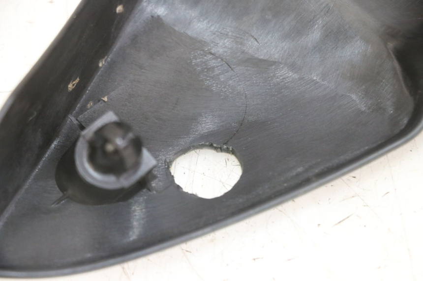 photo de LEFT UNDERSEAT COVER HONDA CBF 500 (2004 - 2007) - Component detail