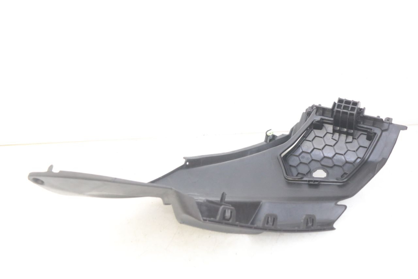 photo de LEFT UNDERSEAT COVER PEUGEOT CITYSTAR 125 (2011 - 2017) - Component detail