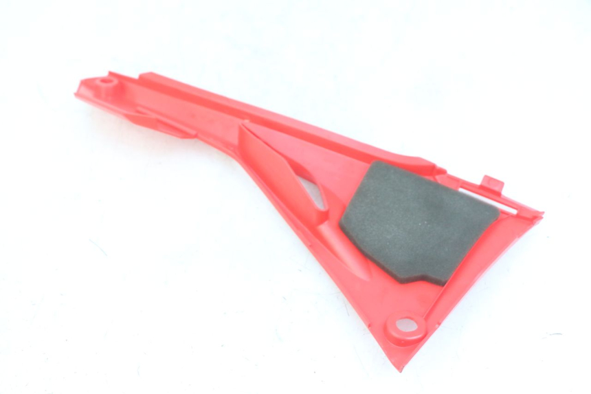 photo de LEFT UNDERSEAT COVER HONDA CRF CR-F RX 450 (2017 - 2021) - Zoom on usage condition
