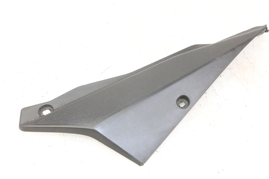 photo de LEFT UNDERSEAT PANEL DERBI SENDA SM DRD X-TREME 50 (2011 - 2017) - Main view