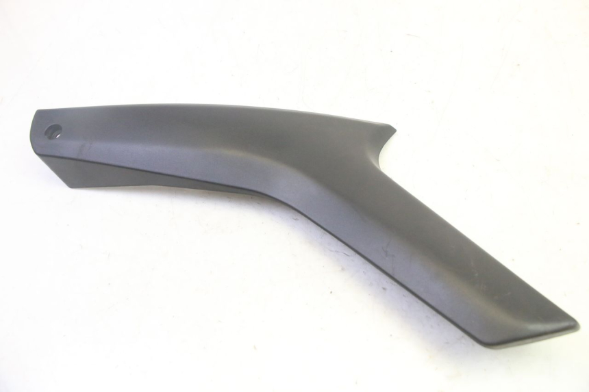 photo de LEFT UNDERSEAT PANEL SUZUKI DL V STROM 1000 (2002 - 2007) - Main view