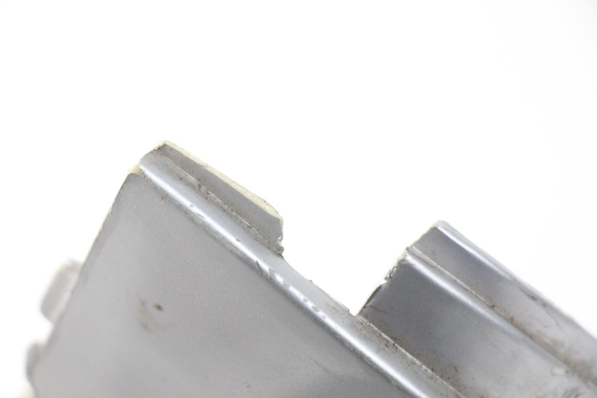 photo de LEFT UNDERSEAT PANEL LINTEX FEVER 2T 50 (2009 - 2022) - Zoom on usage condition