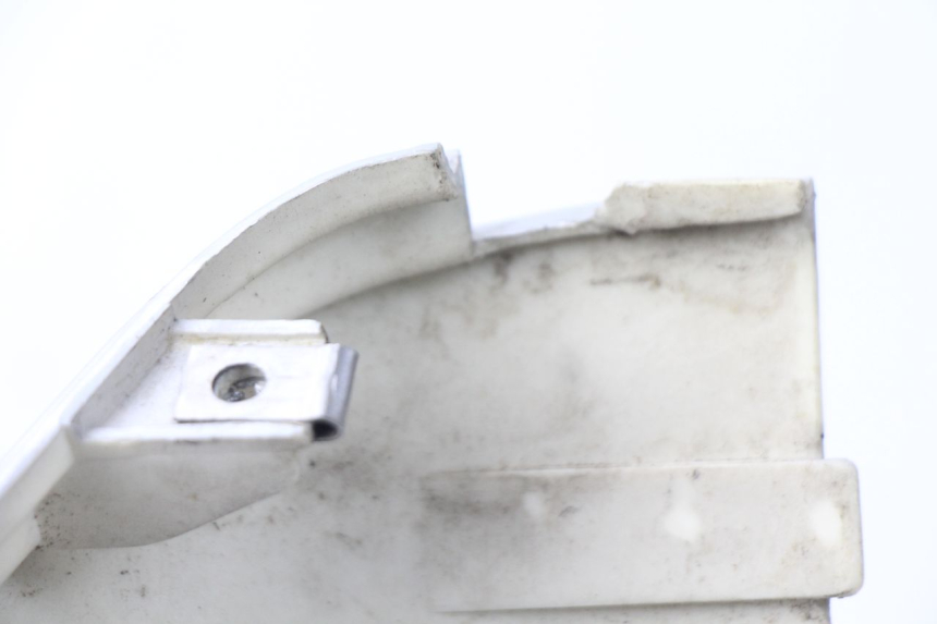 photo de LEFT UNDERSEAT PANEL LINTEX FEVER 2T 50 (2009 - 2022) - Fixing points details