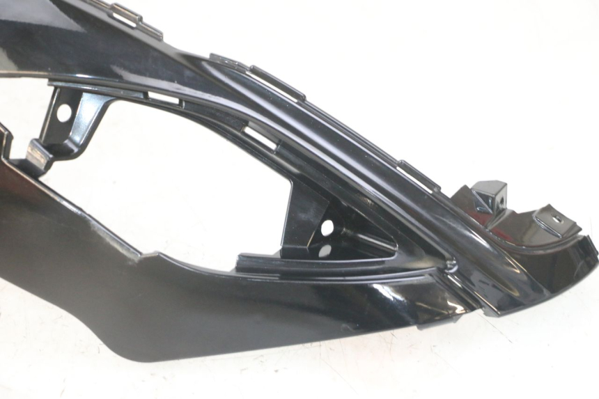 photo de LEFT UNDERSEAT PANEL SYM FIDDLE 3 III 50 (2014 - 2020) - Distinctive features