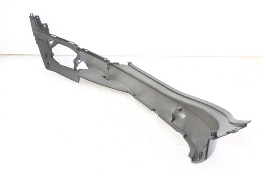 photo de LEFT UNDERSEAT PANEL SYM FIDDLE 3 III 50 (2014 - 2020) - Alternative perspective