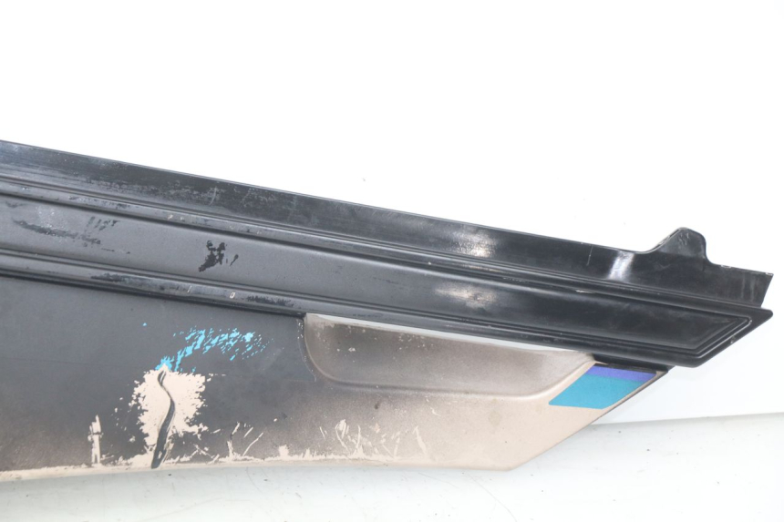 photo de LEFT UNDERSEAT COVER YAMAHA FJ 3CX 1200 (1986 - 1996) - Checked used part