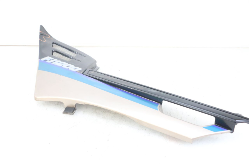 photo de LEFT UNDERSEAT COVER YAMAHA FJ 3CX 1200 (1986 - 1996) - Additional view of the item