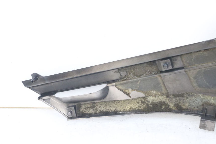 photo de LEFT UNDERSEAT COVER YAMAHA FJ 3CX 1200 (1986 - 1996) - Product overview