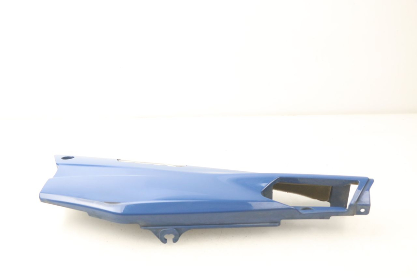 photo de LEFT UNDERSEAT PANEL YAMAHA FJR ABS 1300 (2006 - 2012) - Technical close-up