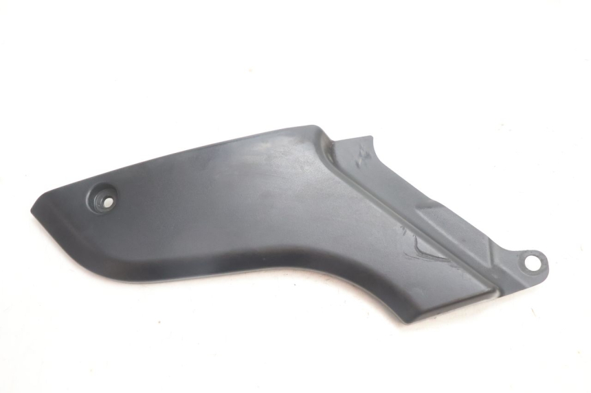 photo de LEFT UNDERSEAT PANEL YAMAHA FJR 1300 (2001 - 2005) - Main view