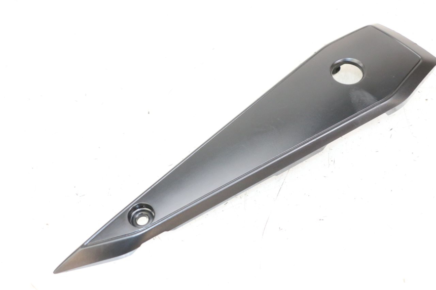 photo de LEFT UNDERSEAT PANEL YAMAHA FZ1 FAZER 1000 (2007 - 2009) - Main view