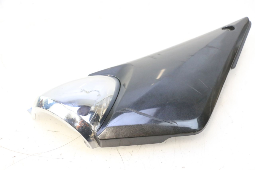 photo de LEFT UNDERSEAT PANEL SUZUKI GSF N BANDIT 1200 (2001 - 2005) - Checked used part
