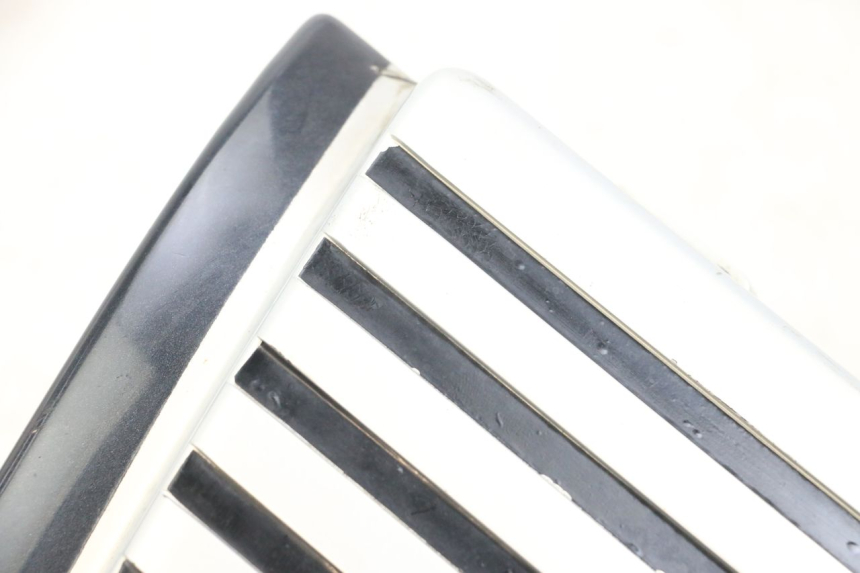 photo de LEFT UNDERSEAT PANEL SUZUKI GSX E 250 (1982 - 1983) - Checked used part