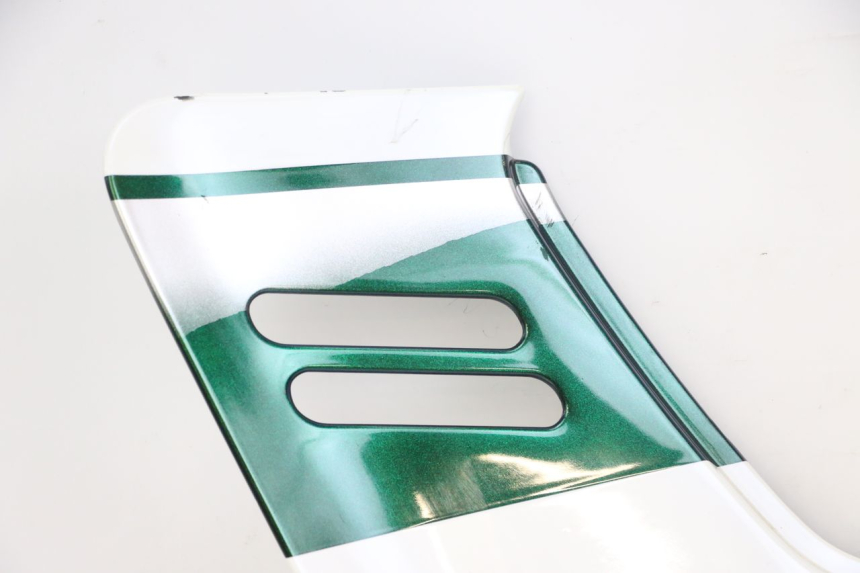 photo de LEFT UNDERSEAT PANEL HONDA CBR F 1000 (1993 - 1996) - Component zoom