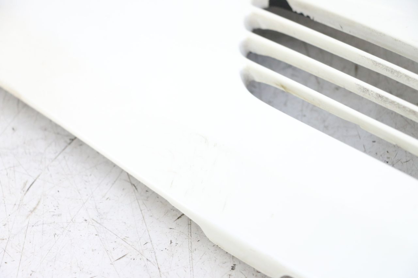 photo de LEFT UNDERSEAT PANEL HONDA CBR F 1000 (1993 - 1996) - Checked used part