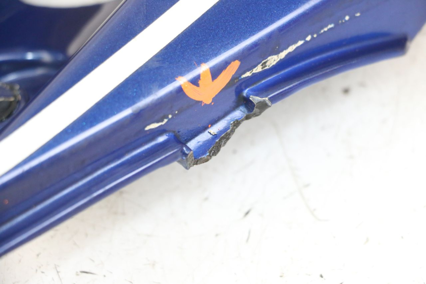 photo de LEFT UNDERSEAT PANEL KAWASAKI ZR7 ZR-7 S 750 (1999 - 2004) - Fixing points details