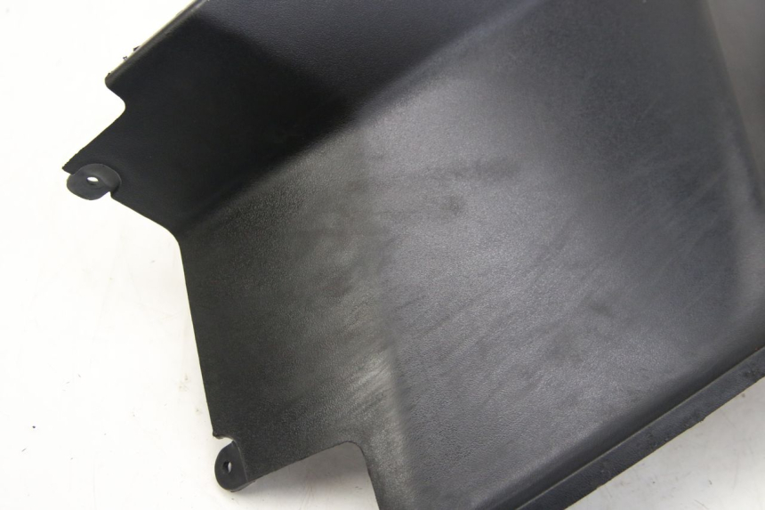 photo de LEFT UNDERSEAT COVER PEUGEOT KISBEE 2T 50 (2018 - 2022) - Product overview