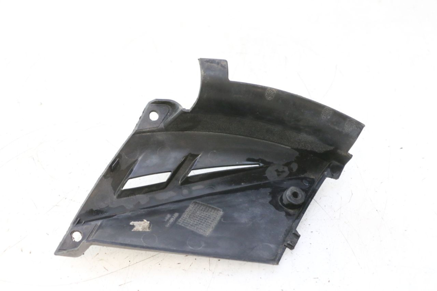 photo de LEFT UNDERSEAT PANEL PEUGEOT LUDIX BLASTER 50 (2006 - 2014) - Technical close-up